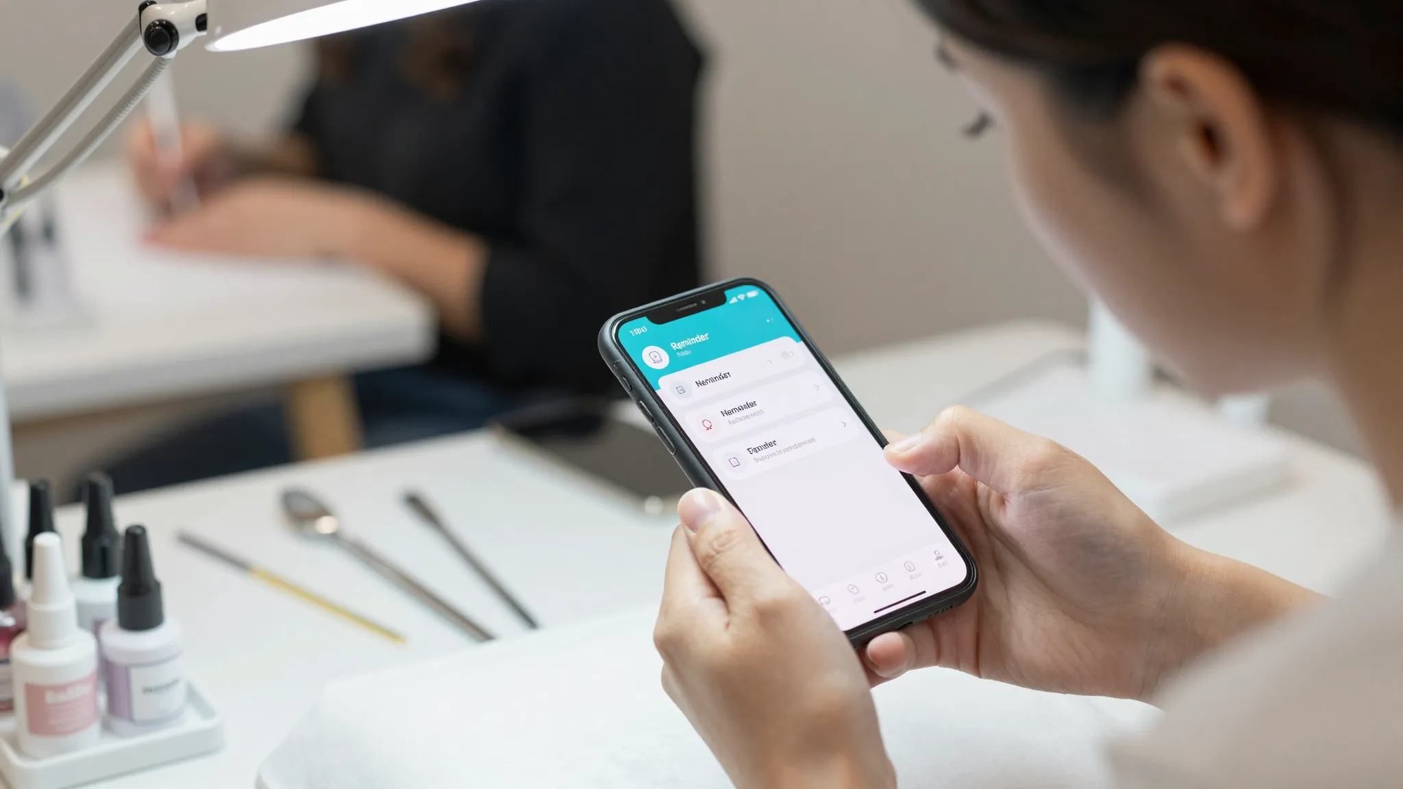 How to Automate Reminders and Follow-Ups for Nail Appointments